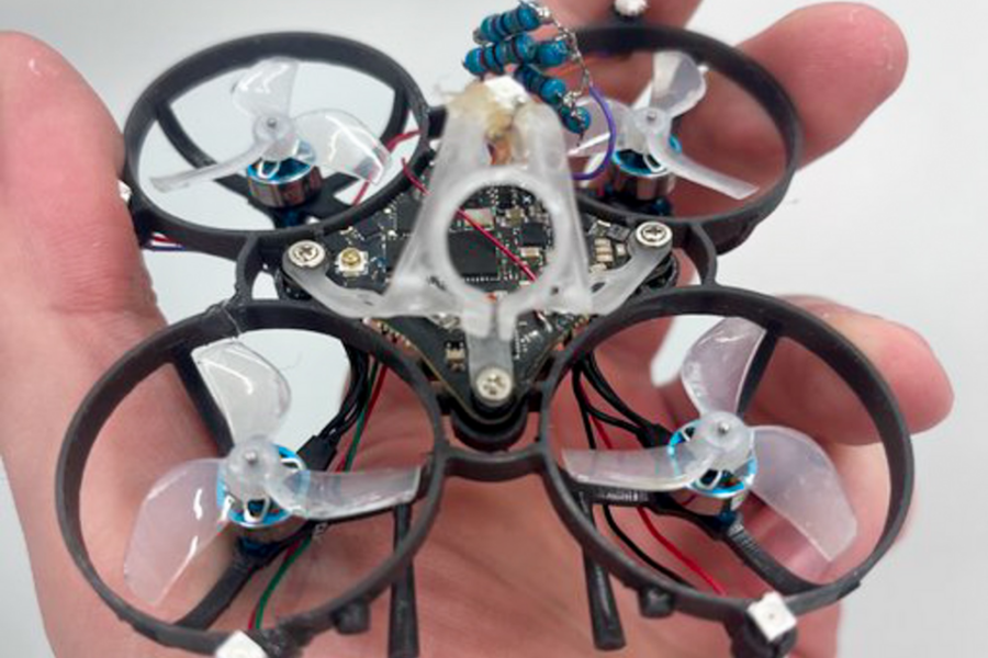 Công Nghệ Drone Siêu Nhỏ Đang Xóa Sổ Muỗi: Giải Pháp Tương Lai Cho Sự An Toàn Của Con Người