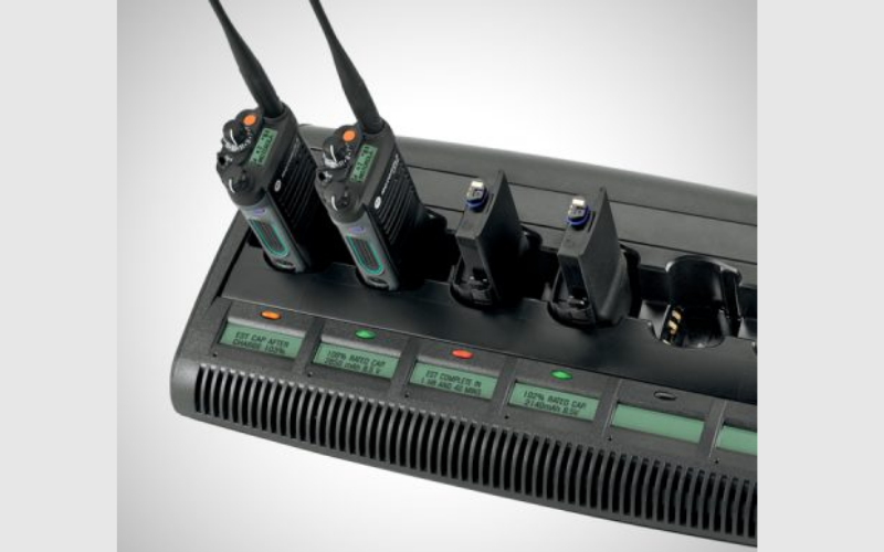 Hướng Dẫn Sử Dụng Bộ Đàm Motorola Cho Người Mới Bắt Đầu 3 Hướng dẫn cách sạc pin bộ đàm đúng cách