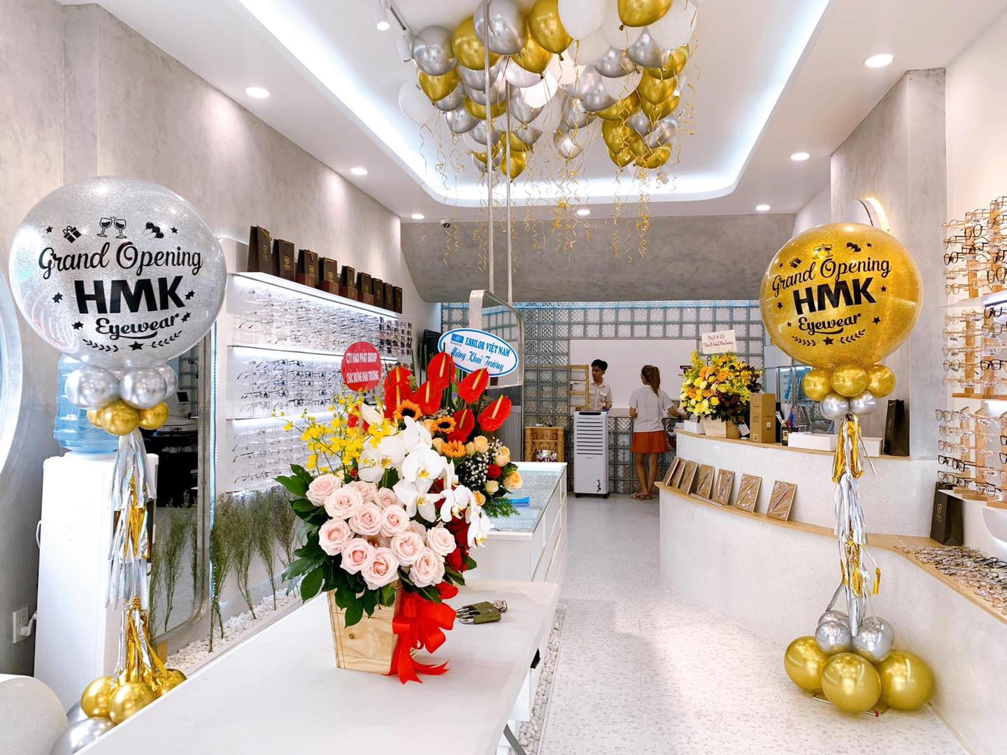 Làm thế nào để chọn tròng kính bảo vệ mắt trước ánh sáng xanh