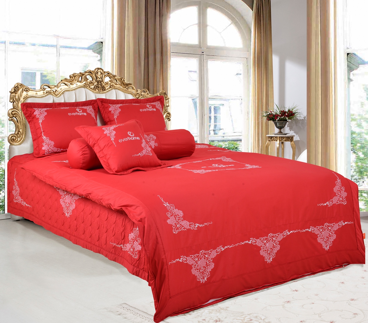 Màu sắc và họa tiết khi lựa chọn chăn ga gối đệm cho ngày cưới