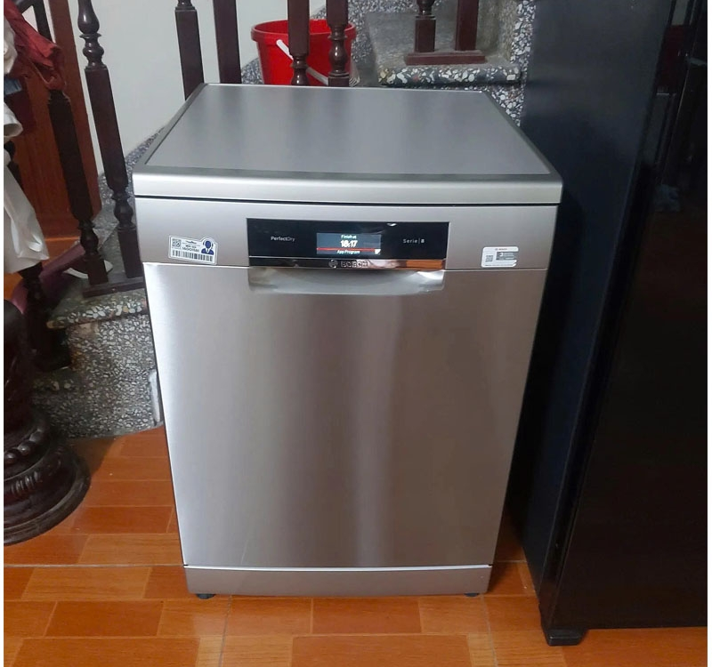 Khám Phá Nguyên Nhân Máy Rửa Bát Bosch Serie 8 Không Hé Cửa Tự Động